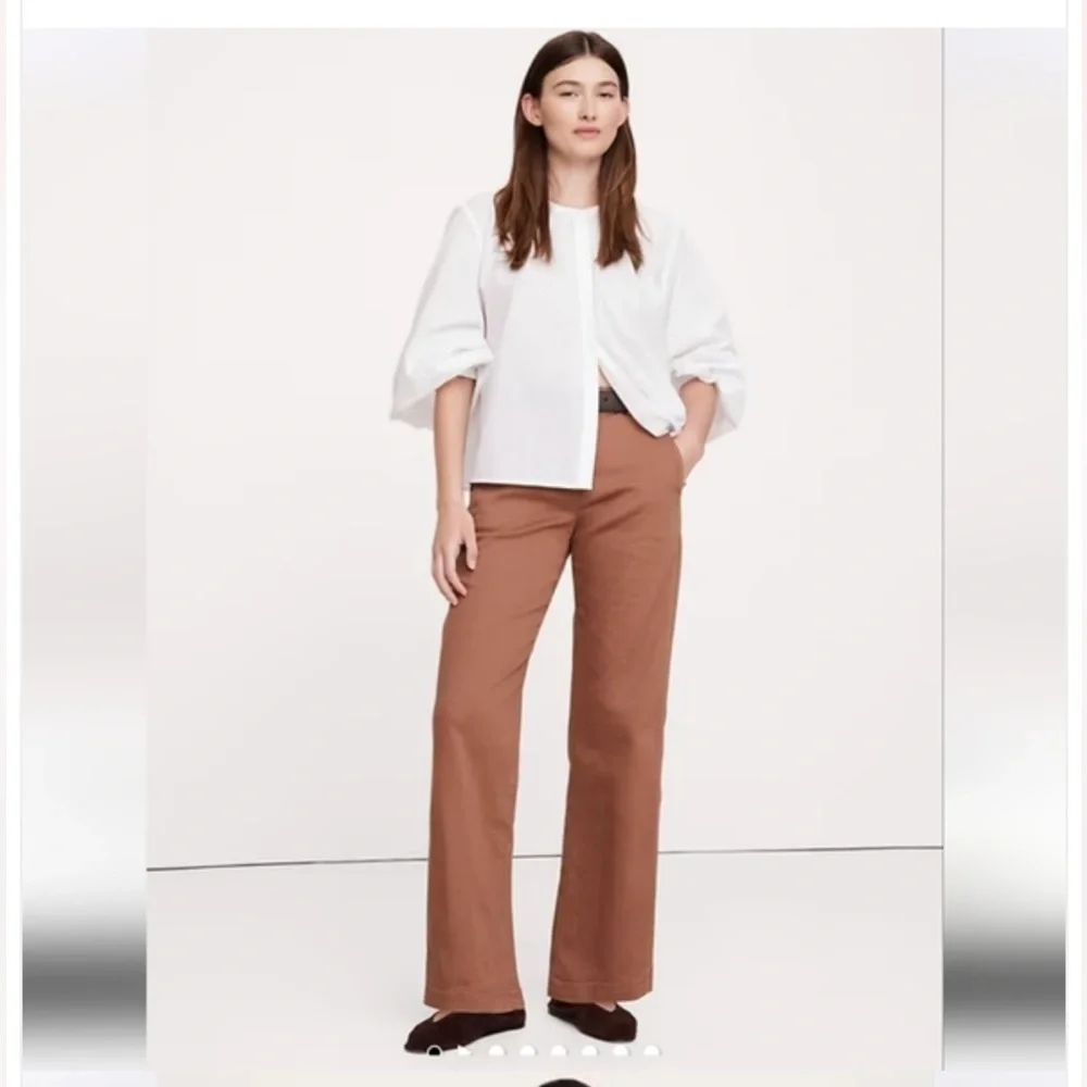 Banana Republic Straight Weekender Pant - Picture 1 of 8